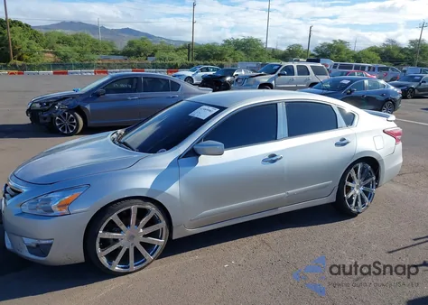 2014 Nissan Altima 2.5 S из США, поврежденный, VIN 1N4AL3AP8EN343583